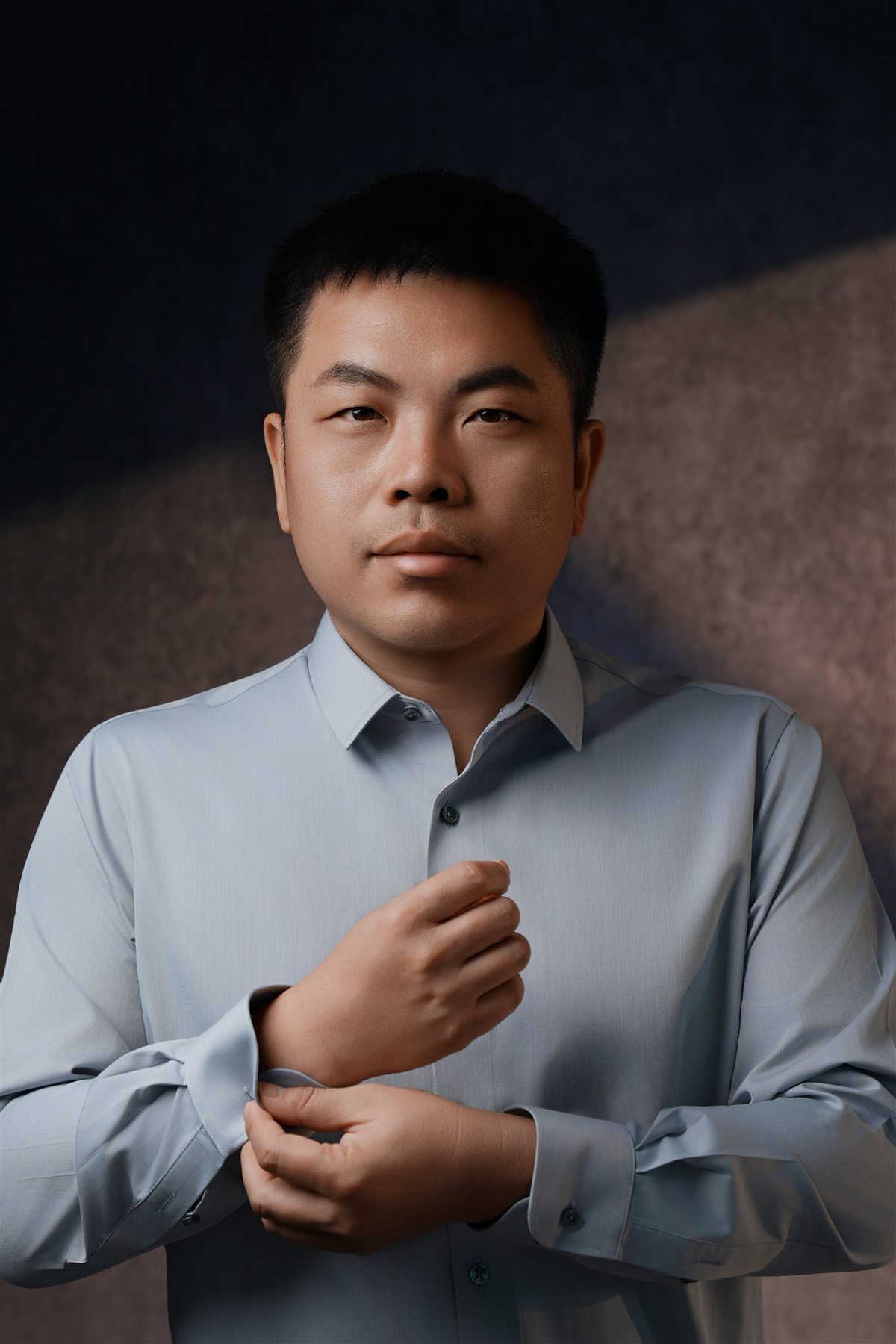 卫斌律师职业形象照